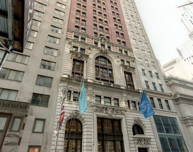 37 Wall Street - Photo Thumbnail 12