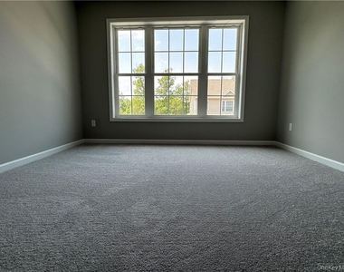 16 Pinto Road W - Photo Thumbnail 25