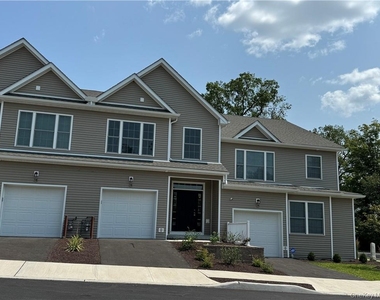 16 Pinto Road W - Photo Thumbnail 31