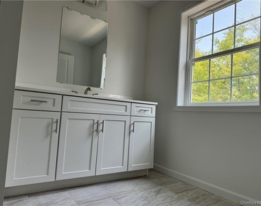 16 Pinto Road W - Photo Thumbnail 18