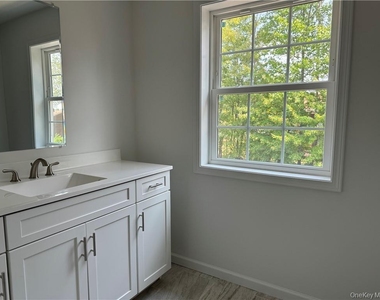 16 Pinto Road W - Photo Thumbnail 22