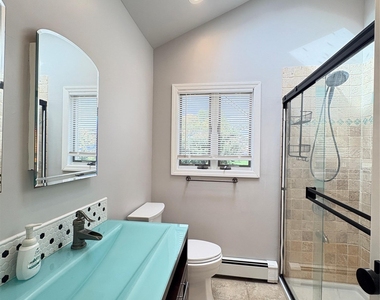 32 Garnet Lane - Photo Thumbnail 7