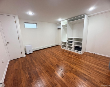 32 Garnet Lane - Photo Thumbnail 11