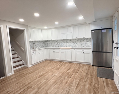 32 Garnet Lane - Photo Thumbnail 3