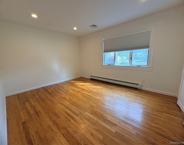 32 Garnet Lane - Photo Thumbnail 5