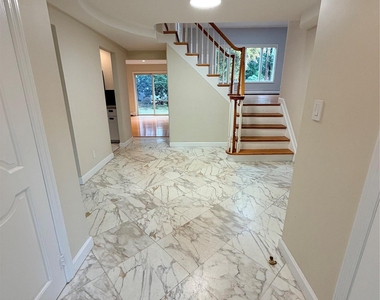 8 Sagamore Way S - Photo Thumbnail 1