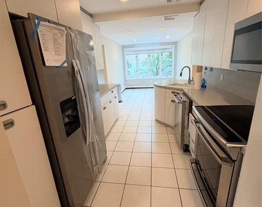 8 Sagamore Way S - Photo Thumbnail 4