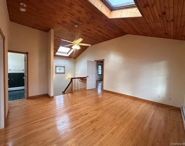22 Cedar Street - Photo Thumbnail 20