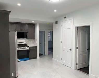 6139 231st Street - Photo Thumbnail 8