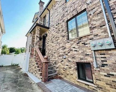 6139 231st Street - Photo Thumbnail 7