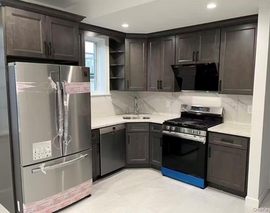 6139 231st Street - Photo Thumbnail 1