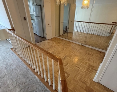 9810 64th Avenue - Photo Thumbnail 3
