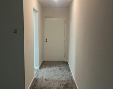 730 Kennedy Drive - Photo Thumbnail 11