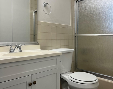 730 Kennedy Drive - Photo Thumbnail 10