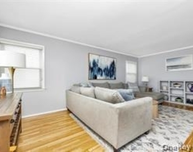 625 E Beech Street - Photo Thumbnail 6