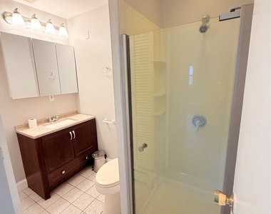 5000 Express Dr S - Photo Thumbnail 11