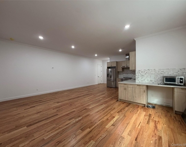 83 Milmay Avenue - Photo Thumbnail 6