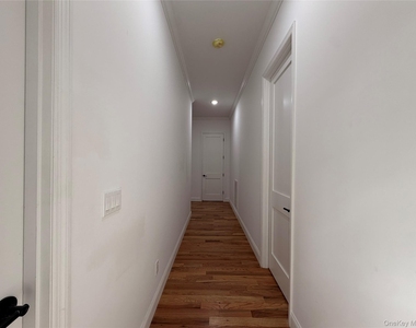 83 Milmay Avenue - Photo Thumbnail 4