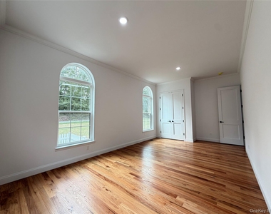 83 Milmay Avenue - Photo Thumbnail 10