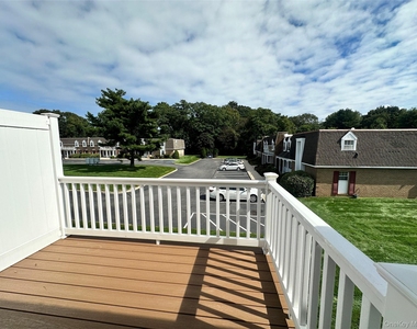 101 Sylvan - Photo Thumbnail 14