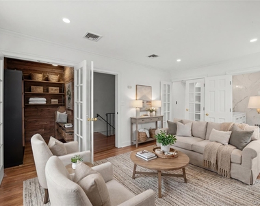467 Hempstead - Photo Thumbnail 14
