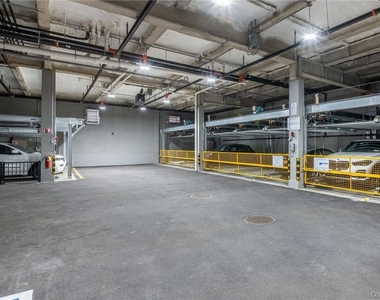 110 Chatsworth Avenue - Photo Thumbnail 24