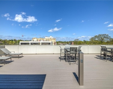 110 Chatsworth Avenue - Photo Thumbnail 21