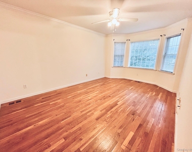 153 Montgomery Avenue - Photo Thumbnail 8