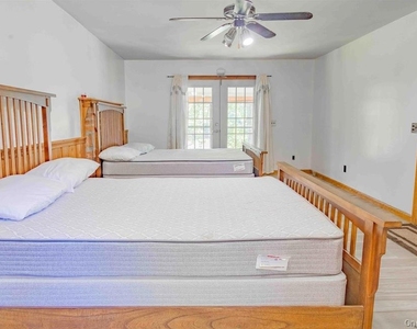 70 Brigham Lane - Photo Thumbnail 9