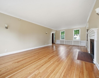 45 Tennyson Avenue - Photo Thumbnail 4