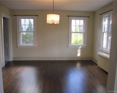 80 Edgewood Avenue - Photo Thumbnail 4