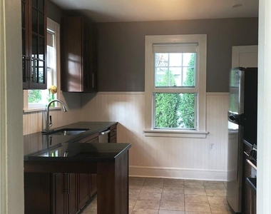 80 Edgewood Avenue - Photo Thumbnail 6