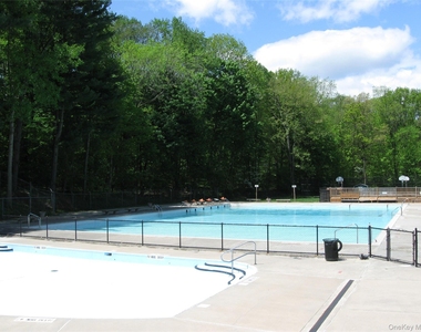 580 Bedford - Photo Thumbnail 29