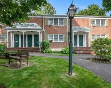 580 Bedford - Photo Thumbnail 1