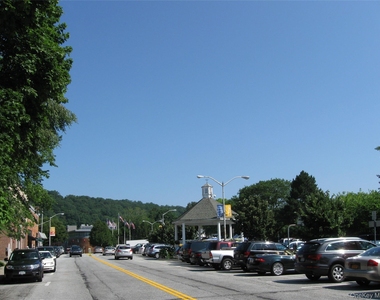 580 Bedford - Photo Thumbnail 24