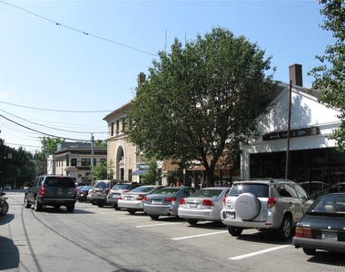 580 Bedford - Photo Thumbnail 22