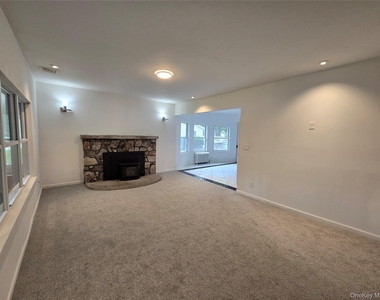 300 A Lakeside Road - Photo Thumbnail 15