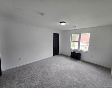 300 A Lakeside Road - Photo Thumbnail 9