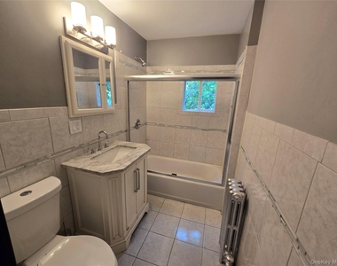 300 A Lakeside Road - Photo Thumbnail 16