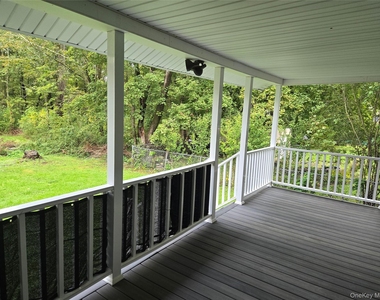 300 A Lakeside Road - Photo Thumbnail 11