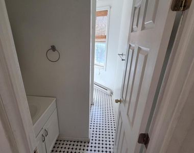 150 4th Street - Photo Thumbnail 8