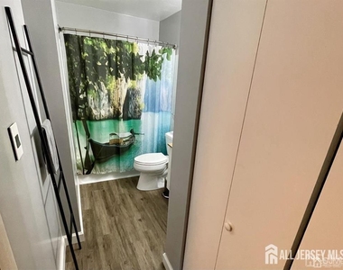 1323 Ravens Crest Drive - Photo Thumbnail 13