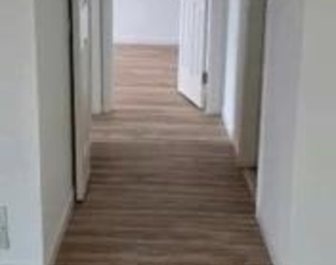 112 Bavrely Hills Terrace - Photo Thumbnail 6