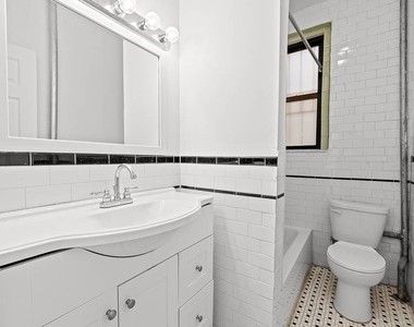 49 E 17th Street - Photo Thumbnail 7