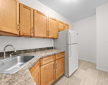 49 E 17th Street - Photo Thumbnail 6