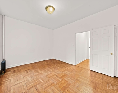 49 E 17th Street - Photo Thumbnail 3