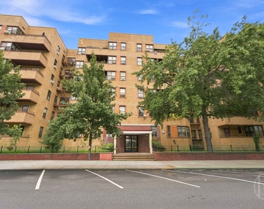 913 Park Place - Photo Thumbnail 12