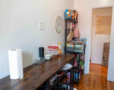 401 W 47th Street - Photo Thumbnail 20