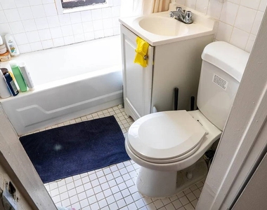 401 W 47th Street - Photo Thumbnail 26