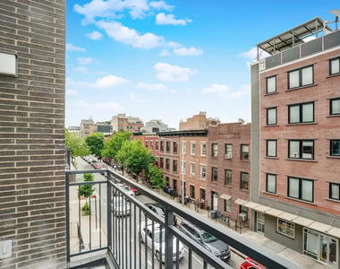 149 W 9th Street - Photo Thumbnail 7
